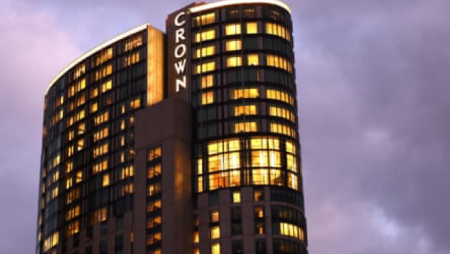 Crown Resorts Director Says Junket Operators Suspended