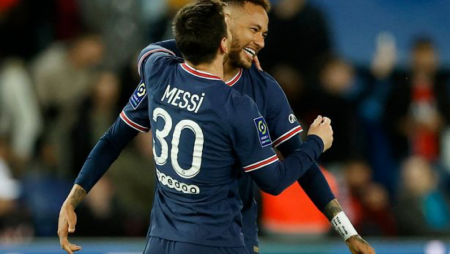 PSG Could Be Forced to Sell Lionel Messi or Neymar Due To New Ligue 1 Rules